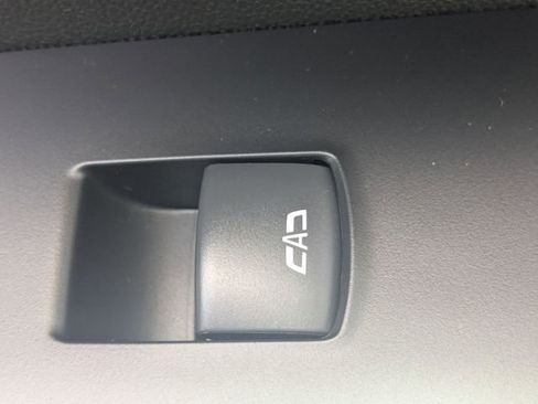 Used 2025 GMC Sierra 1500 SLT RWD image 32