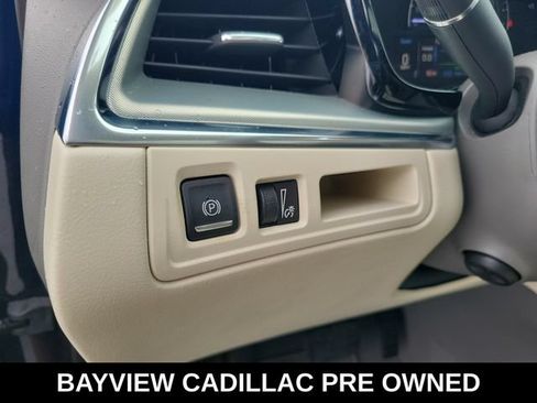 Used 2017 Cadillac XT5 Luxury w/ Driver Awareness Package FWD image 21