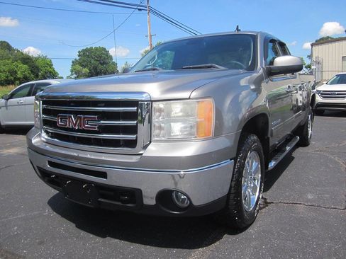 Used 2013 GMC Sierra 1500 SLT w/ SLT Convenience Package AWD/4WD image 36