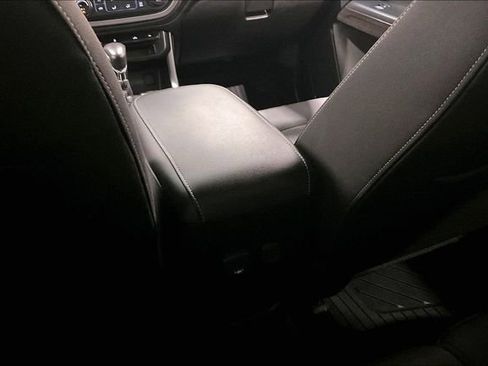 Used 2022 GMC Canyon Elevation image 11