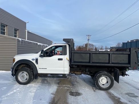 Used 2018 Ford F550 4x4 Regular Cab Super Duty image 2