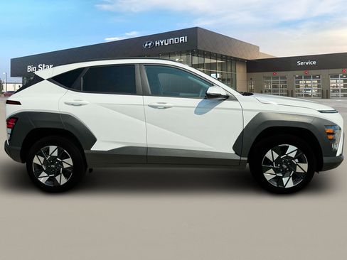 New 2025 Hyundai Kona SEL FWD image 9