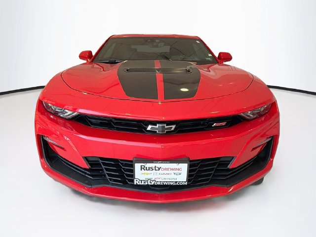 Used 2021 Chevrolet Camaro SS RWD image 2
