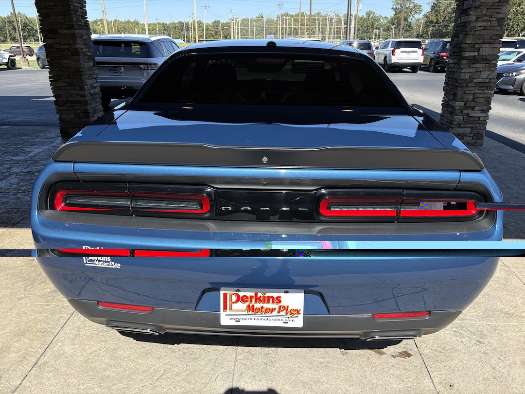 Used 2023 Dodge Challenger SXT RWD image 7