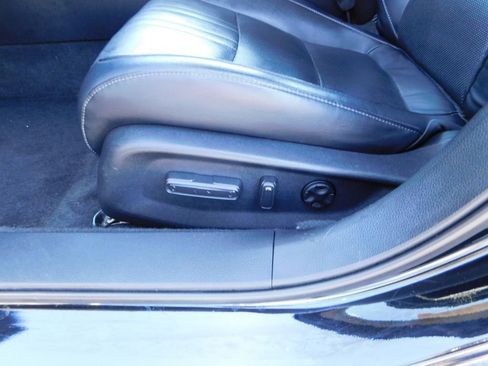 Certified 2018 Honda Accord Touring image 14