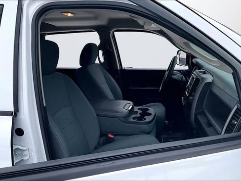 Used 2017 RAM 2500 Tradesman w/ Chrome Appearance Group image 24