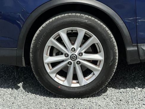 Used 2019 Nissan Rogue Sport SV AWD/4WD image 12