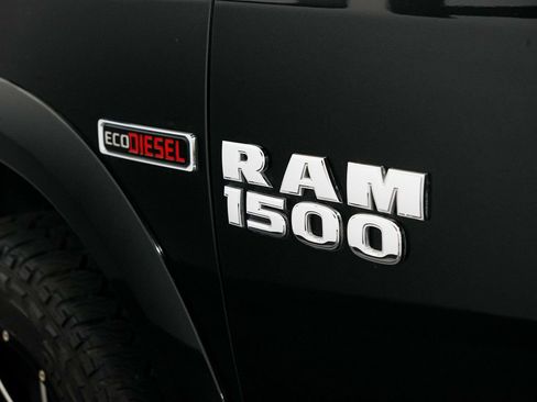 Used 2016 RAM 1500 Laramie AWD/4WD image 11