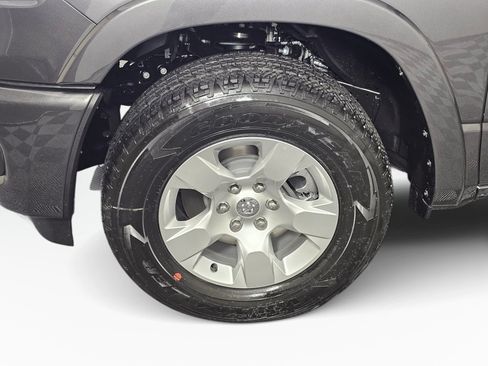 New 2026 RAM 1500 Big Horn AWD/4WD image 13