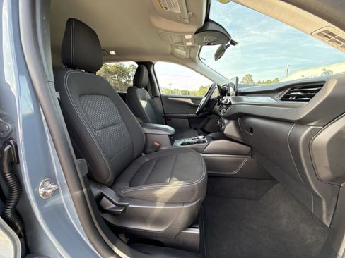 Used 2024 Ford Escape Active image 10