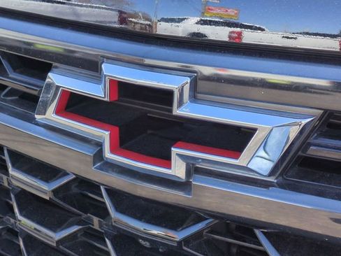 Used 2023 Chevrolet Silverado 1500 ZR2 w/ Technology Package image 32