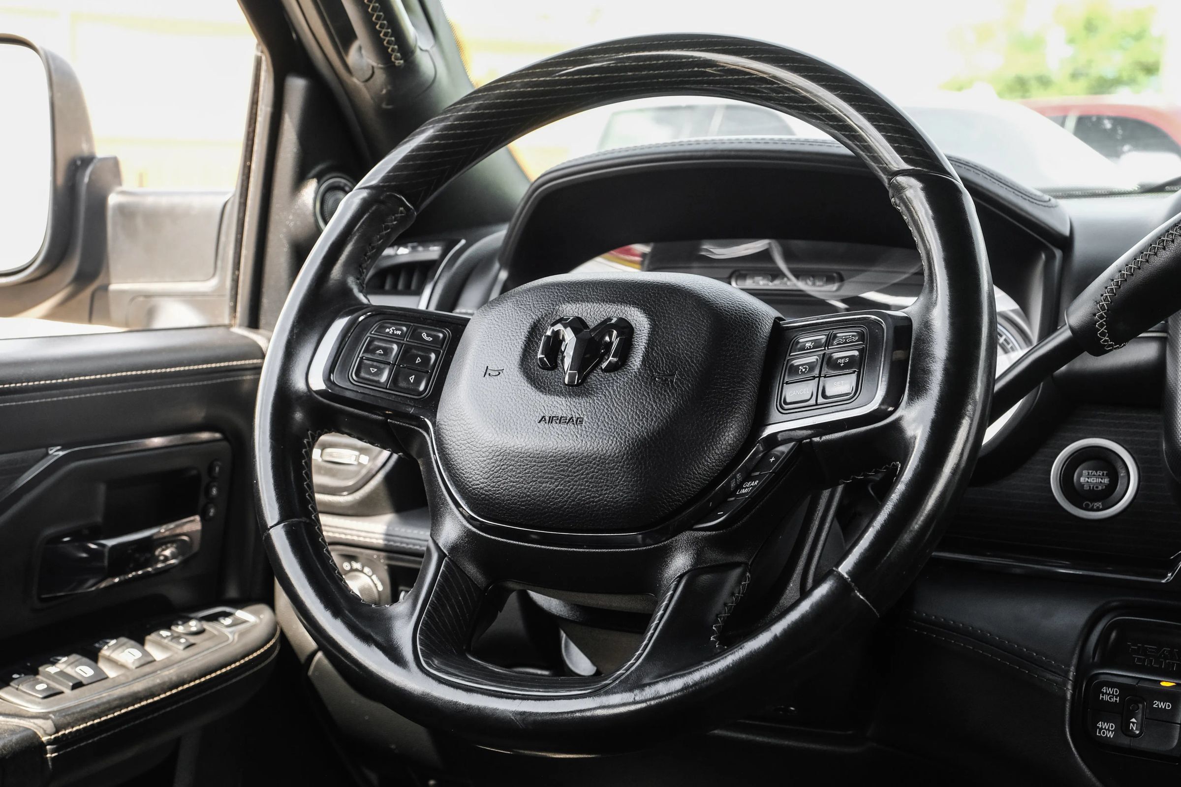 Used 2022 RAM 3500 Limited AWD/4WD image 15