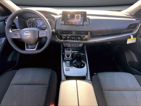 New 2026 Nissan Rogue SV FWD image 5