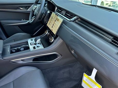 New 2026 Jaguar F-PACE R-Dynamic S image 15