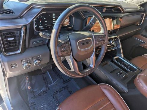 Used 2025 GMC Sierra 3500 Denali Ultimate image 10
