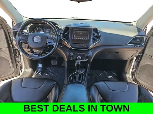 Used 2021 Jeep Cherokee Latitude Plus FWD image 9