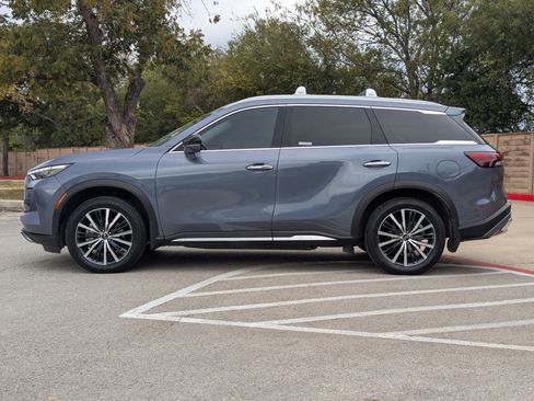 Used 2022 INFINITI QX60 Sensory w/ Cargo Package image 7