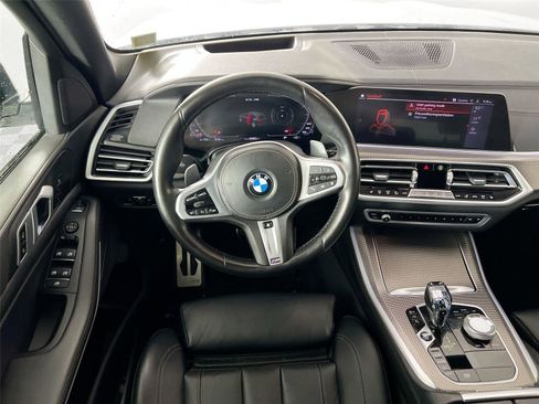 Used 2022 BMW X5 xDrive40i w/ M Sport Package image 19