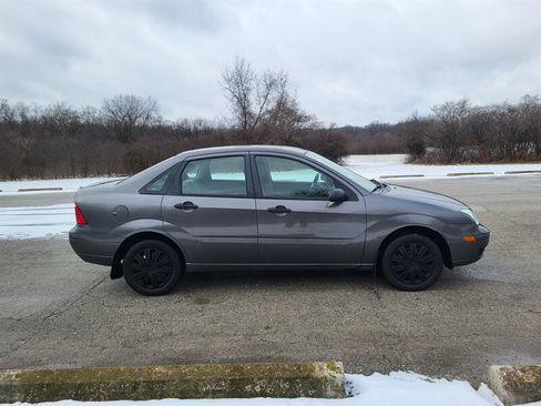 Used 2007 Ford Focus SE image 6