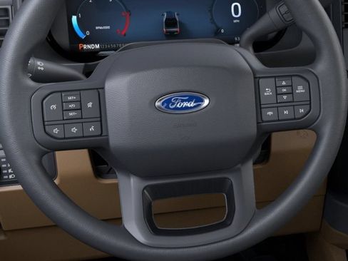 New 2026 Ford F250 XLT w/ XLT Premium Package AWD/4WD image 13