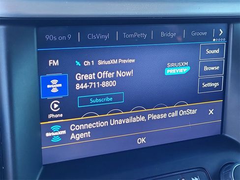 Certified 2023 GMC Acadia SLT image 27