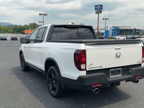 Used 2023 Honda Ridgeline Black Edition image 12