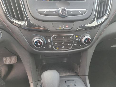 Used 2023 Chevrolet Equinox RS image 22