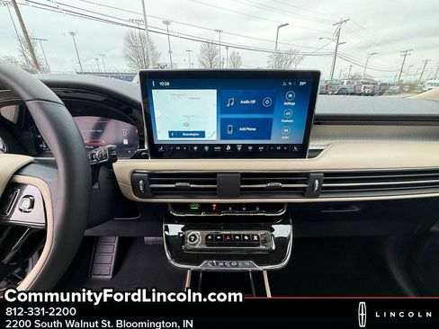 New 2026 Lincoln Corsair Premiere image 17