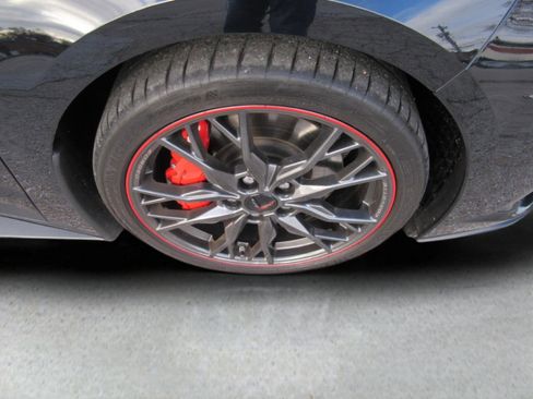 Used 2022 Chevrolet Corvette Stingray Preferred Cpe w/ Z51 Performance Package image 39