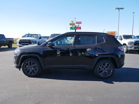 New 2026 Jeep Compass Limited AWD/4WD image 3