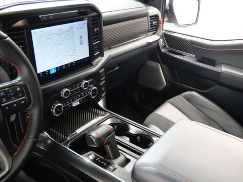 Used 2025 Ford F150 Raptor AWD/4WD image 17