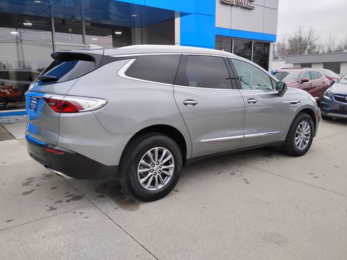Used 2023 Buick Enclave Essence image 34