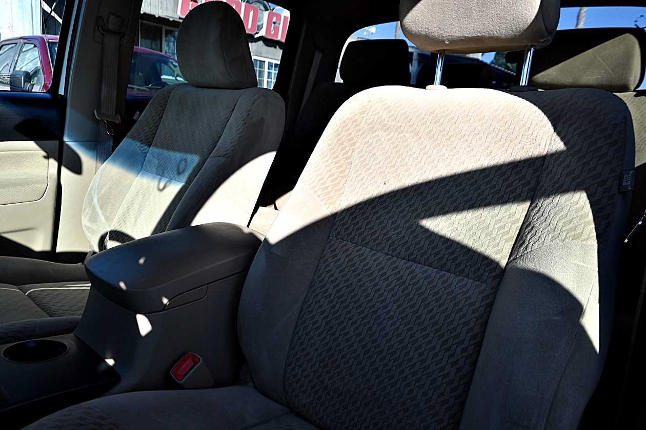 Used 2011 Toyota Tacoma PreRunner w/ Towing Pkg RWD image 13