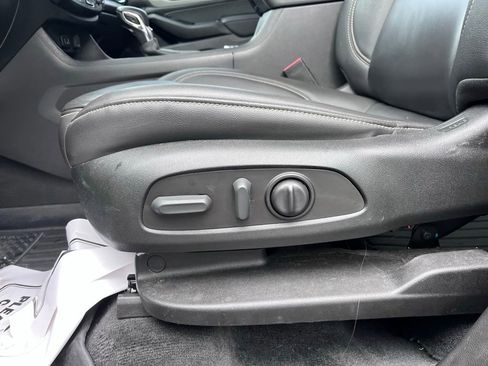 Used 2023 Chevrolet Traverse LT AWD/4WD image 11