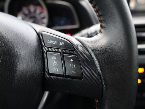 Used 2016 MAZDA MAZDA3 i Grand Touring image 24