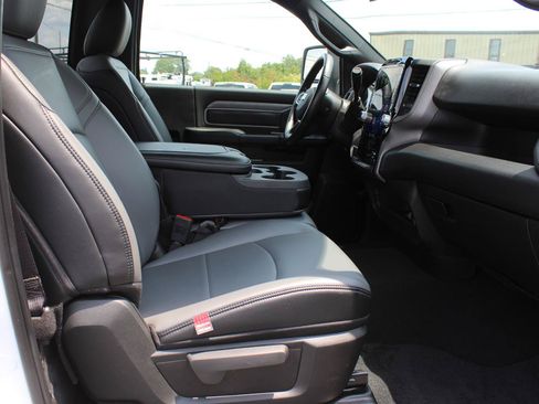 Used 2025 RAM 2500 Tradesman RWD image 31