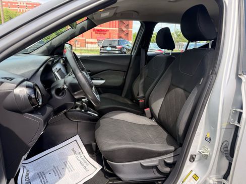 Used 2019 Nissan Kicks SV image 12