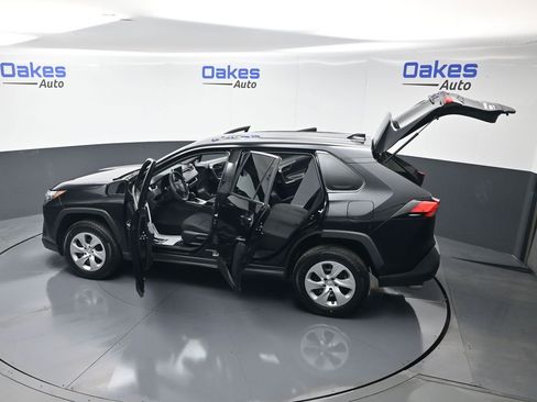 Used 2024 Toyota RAV4 LE AWD/4WD image 59