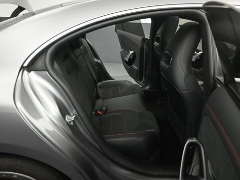 Used 2022 Mercedes-Benz CLA 250 4MATIC image 25