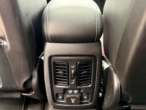 Used 2023 Dodge Durango SRT AWD/4WD image 29
