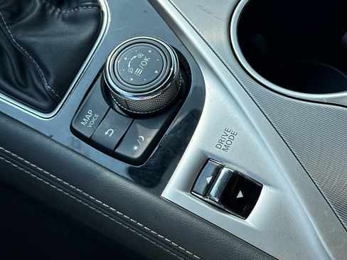 Used 2017 INFINITI Q60 w/ Premium Plus Package 2.0T image 30