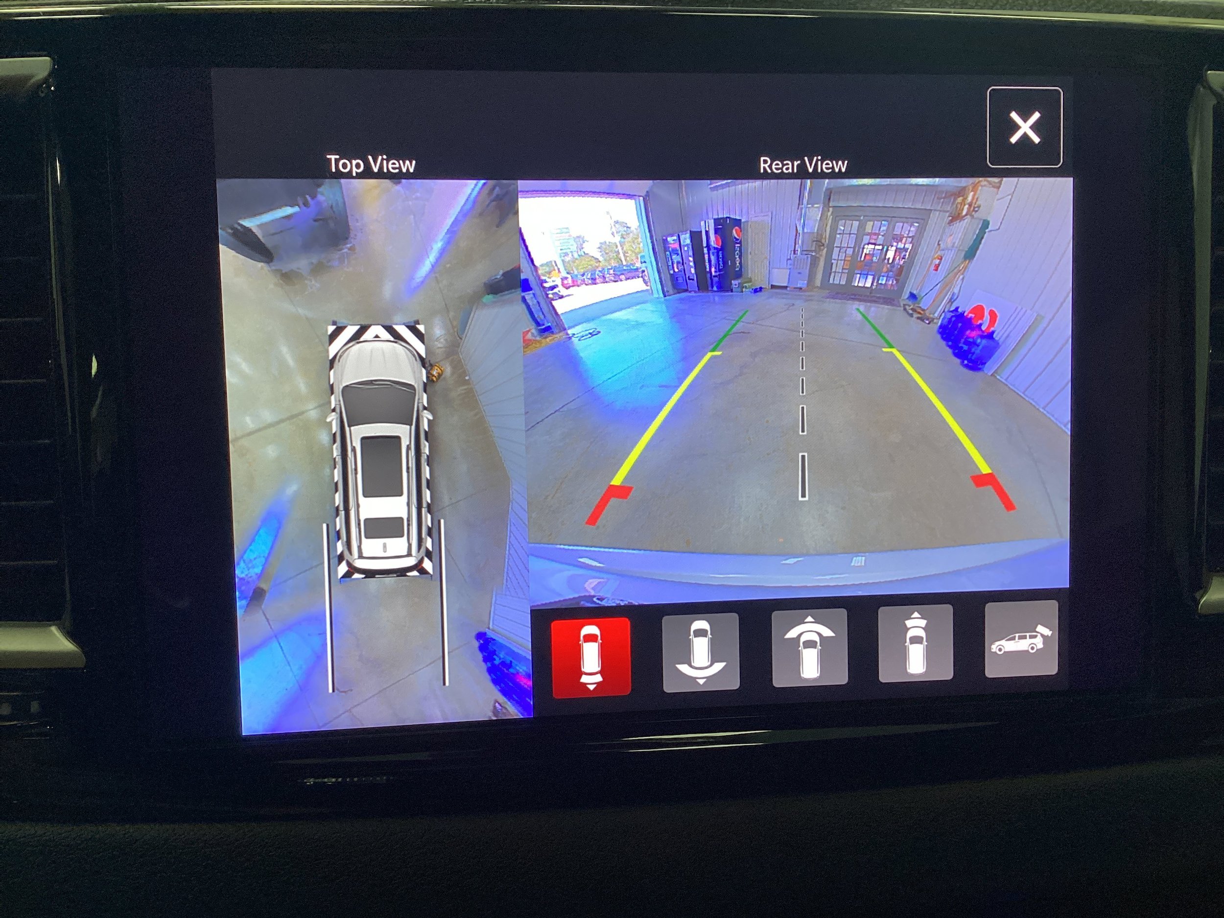 Used 2026 Chrysler Pacifica Select FWD image 27