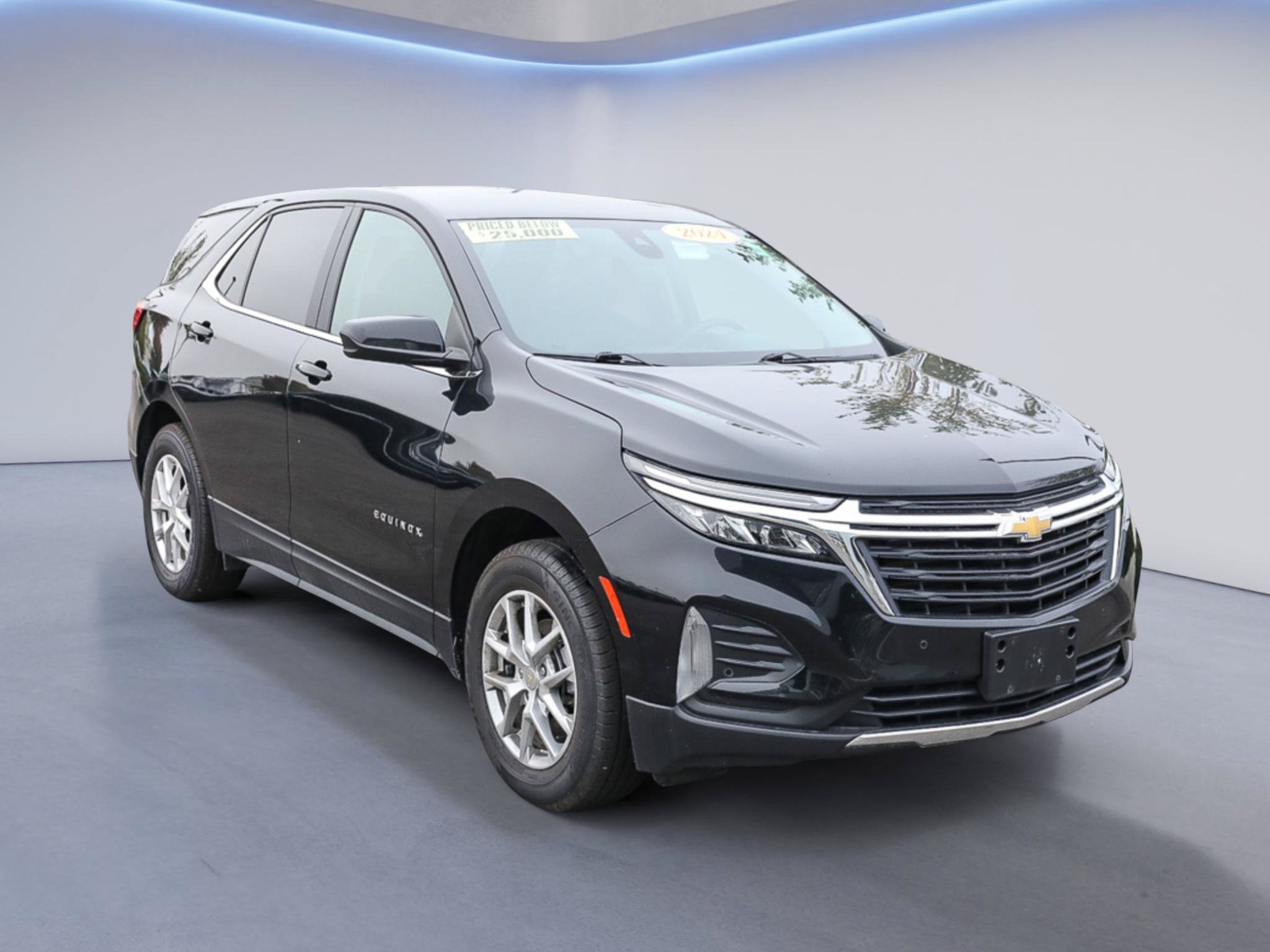 Used 2024 Chevrolet Equinox LT AWD/4WD image 1