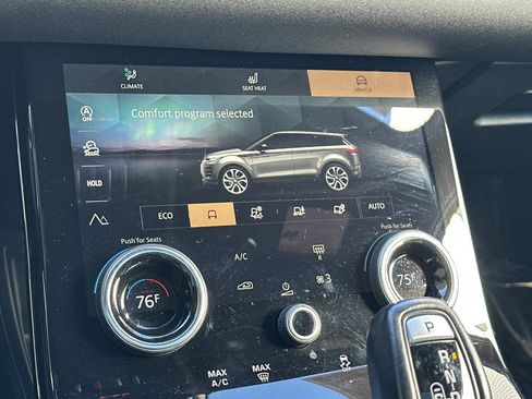 Certified 2022 Land Rover Range Rover Evoque R-Dynamic SE image 23