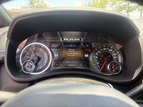Used 2019 RAM 2500 Laramie AWD/4WD image 10