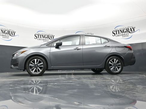 Used 2025 Nissan Versa SV FWD image 23
