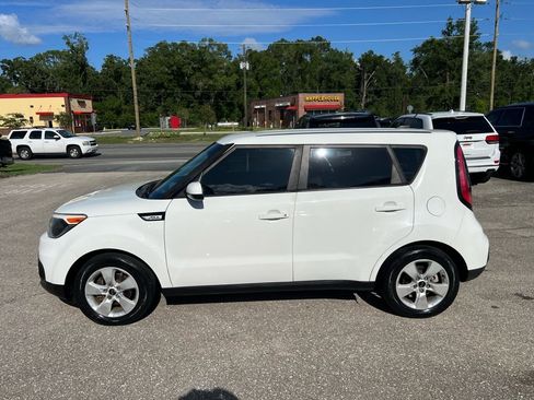Used 2017 Kia Soul image 8