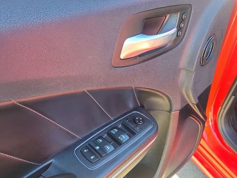 Used 2018 Dodge Charger GT image 7