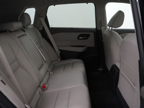 Used 2023 Nissan Rogue SL w/ SL Premium Package AWD/4WD image 12