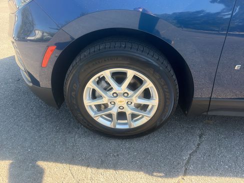 Used 2022 Chevrolet Equinox LS FWD image 31